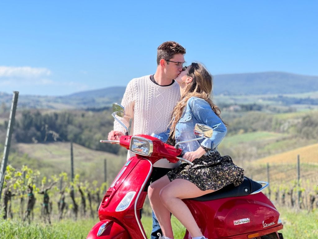 Vespa Tour In Tuscan Countryside 1